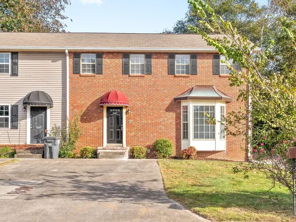 1647 Baltimore Dr, Clarksville, TN 37043