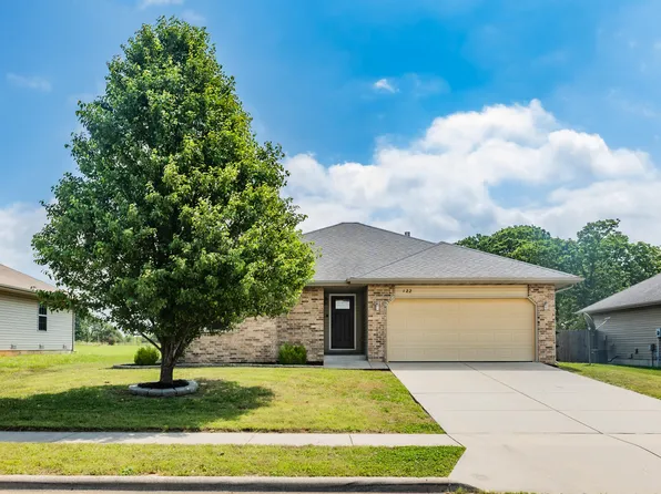 122 N Walnut Avenue, Rogersville, MO 65742