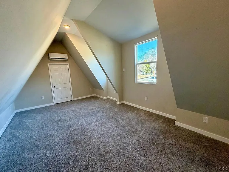 630 Selene St — Photo 18