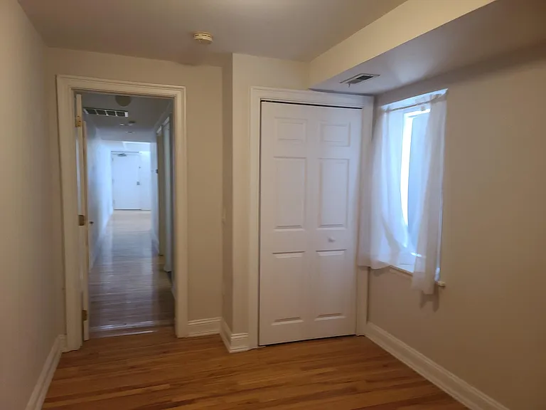 1723 Spruce St #4R — Photo 11