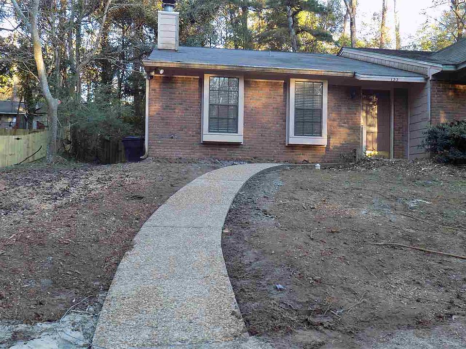 1st image of 133 Whetherbine Way W