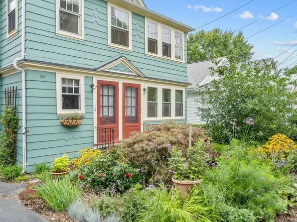 124-124 Crescent Hill Ave #126, Arlington, MA 02474