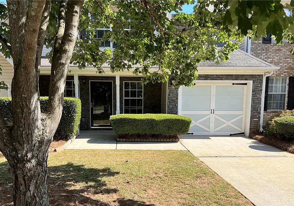 1st image of 440 City Park Dr