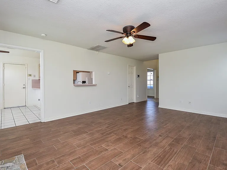 4026 Almond Lake Dr — Photo 15