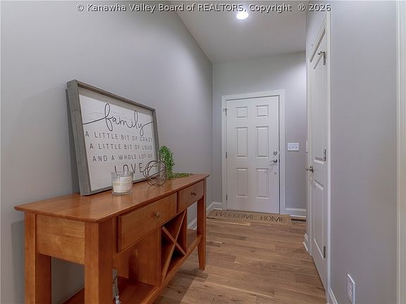 3rd image of 41 Jordon Dr