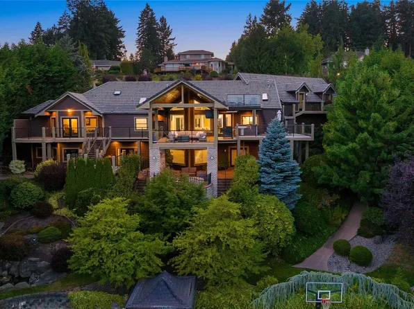 5713 51st Avenue Ct E, Tacoma, WA 98443