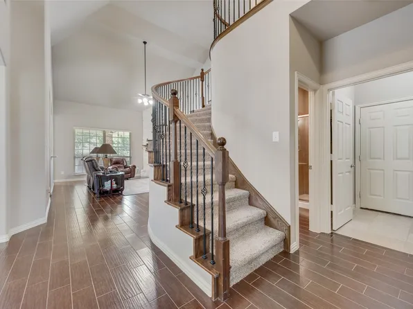 8605 Paper Birch Ln, Fort Worth, TX 76123