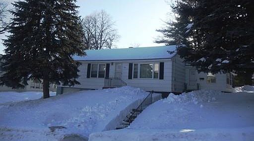 1st image of 20 Woodland St