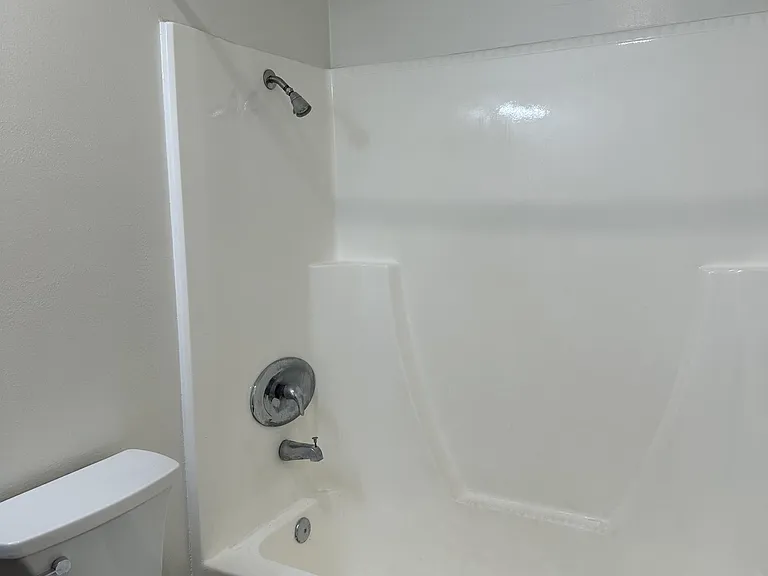 160 N Fonda St #2 — Photo 16