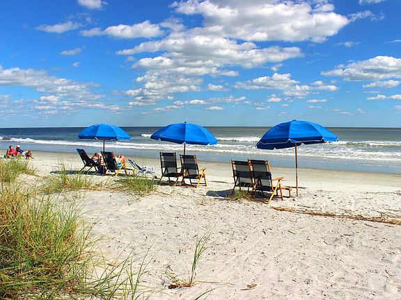 Beach - 10-15 minute walk