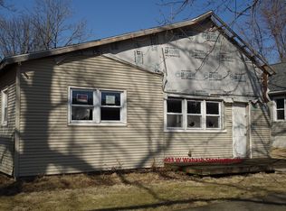403 W Wabash Ave, Stonington, IL 62567