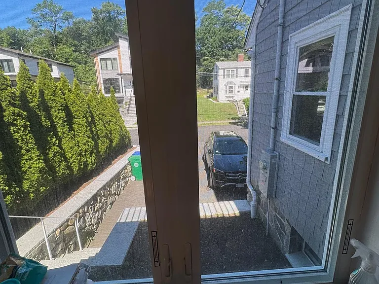 15 Moody St — Photo 34