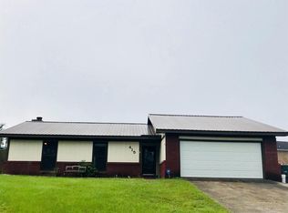 415 Robin Ln, Enterprise, AL 36330