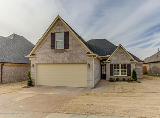 1185 Hemlock Dr, Southaven, MS 38671