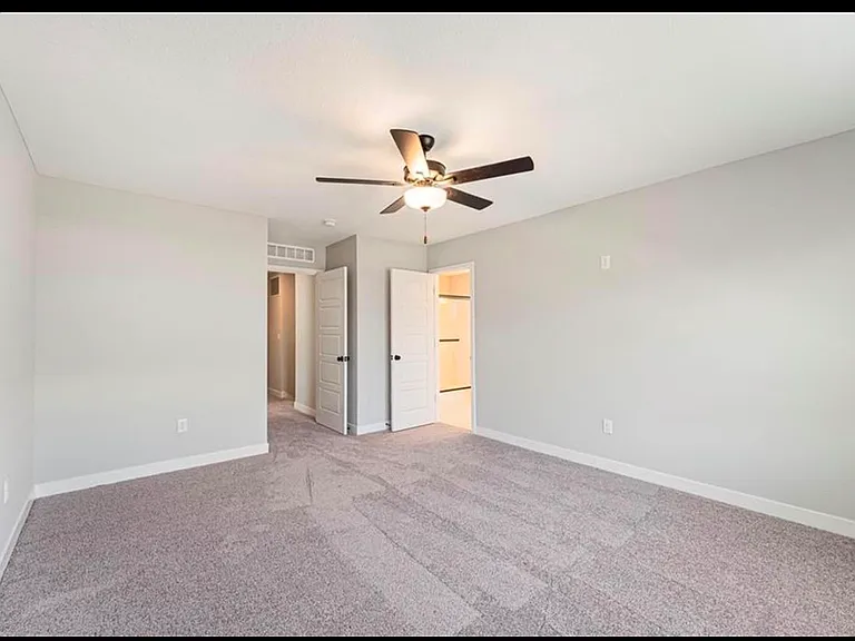 8822 SW 10th St — Photo 13
