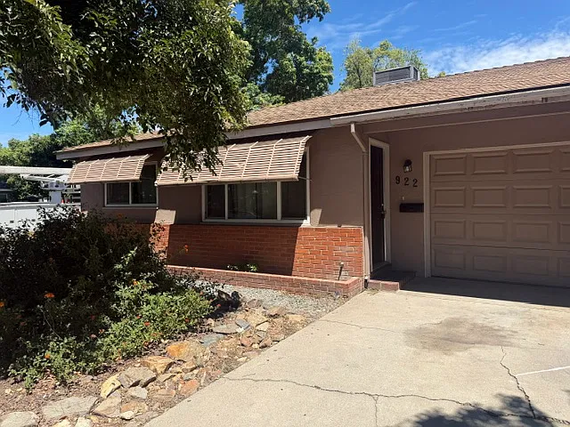 922 Tully Rd #1