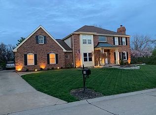 510 Glenfield Ridge Ct, Chesterfield, MO 63017