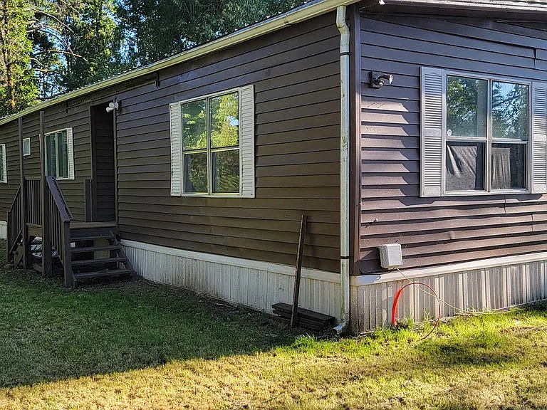 8798 Holmquist Rd SE — Photo 23