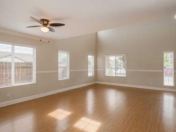 4th image of 3674 N Burl Ave