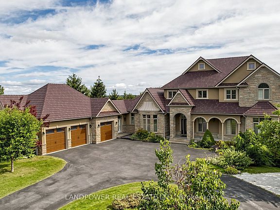2nd image of 104 Cawkers Cove Rd