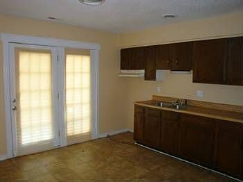 2nd image of 7085 Senn Way