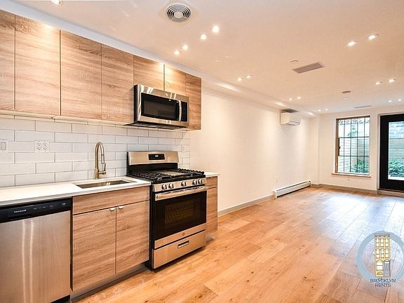 3rd image of 802 Sterling Pl #G1
