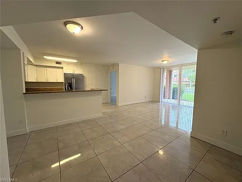 1265 Wildwood Lakes Blvd #105 Photo 1