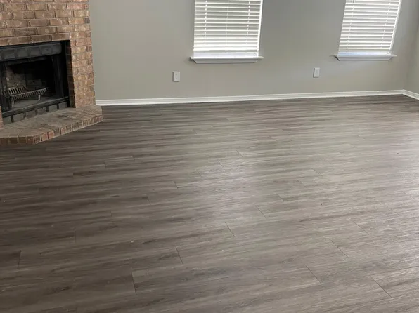 4364 W Thrasher Dr #4364, Fayetteville, AR 72704