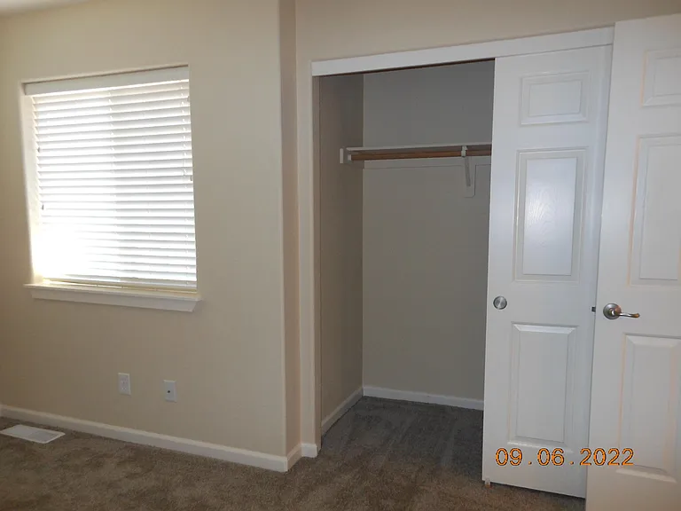 400 Walnut Way — Photo 14