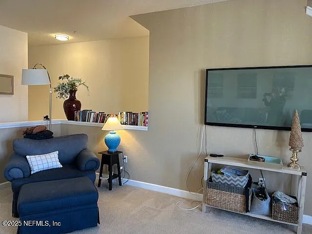 3 bed, 2.5 bath, 2450 sqft, $3,500 — Photo 2