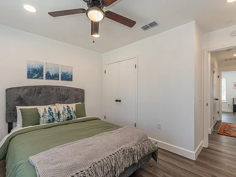 7605 Bennett Ave — Photo 18