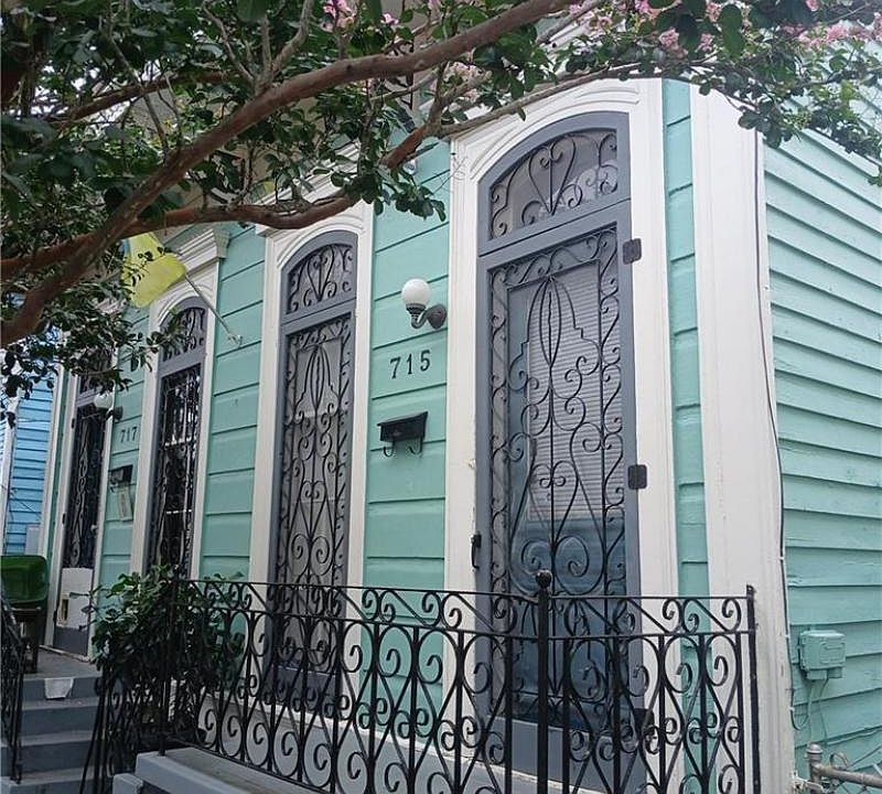 1st image of 715 Gallier St