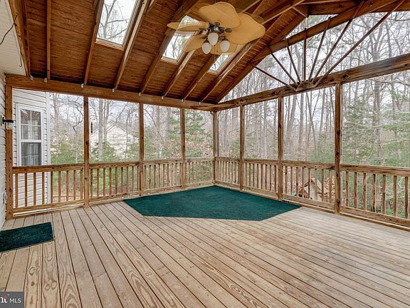 4th image of 26812 Hidden Acres Ct