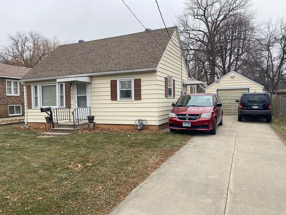 1st image of 619 E 8th St