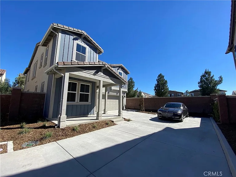 8790 Bay Laurel St — Photo 2