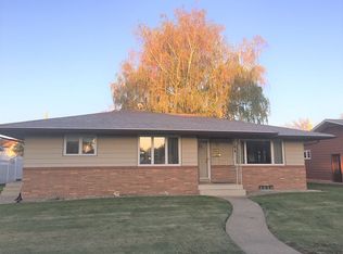 1413 1st Ave E, Williston, ND 58801