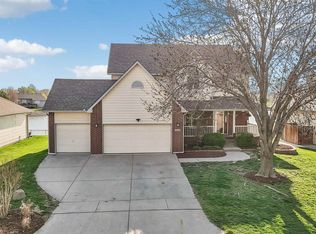 3210 N Lakecrest St, Wichita, KS 67205
