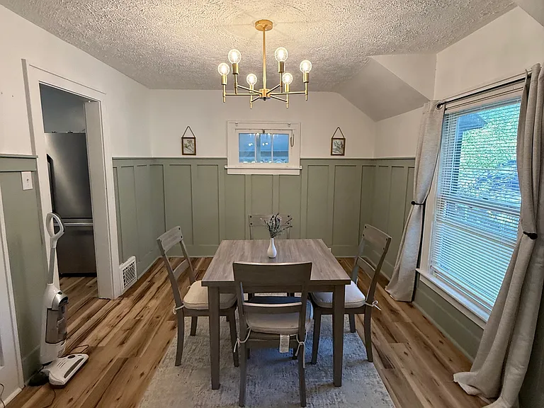 37 Caledonia St NE #2 — Photo 4