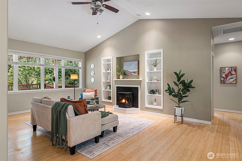 5th image of 155 Louisa Street