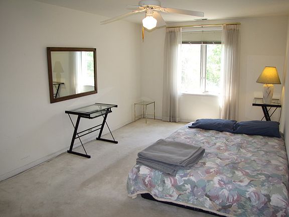 5th image of 6401 N Lincoln Ave #310
