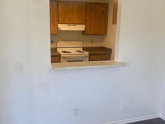3rd image of 156 N Vicentia Ave