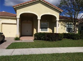 16618 SW 81st Ter, Miami, FL 33193