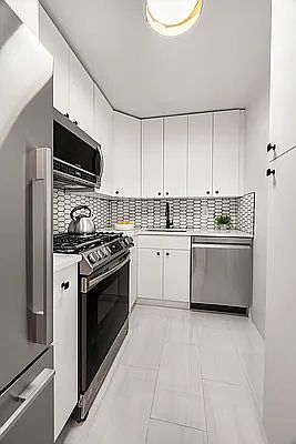 4th image of 444 E 84th St APT 3C