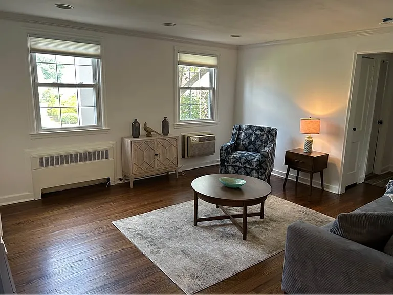 445 Morris Ave #B5 — Photo 8