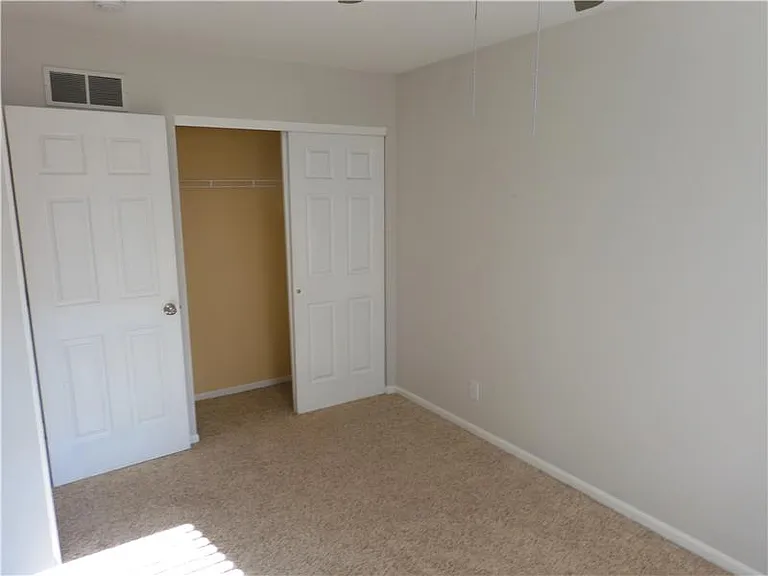 3025 Wolf Creek Way — Photo 33