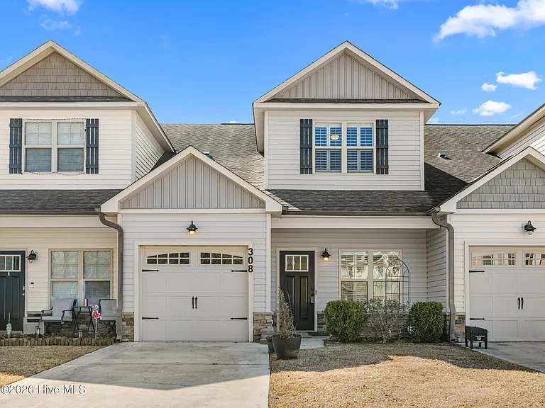 308 Winstead Loop — Photo 3