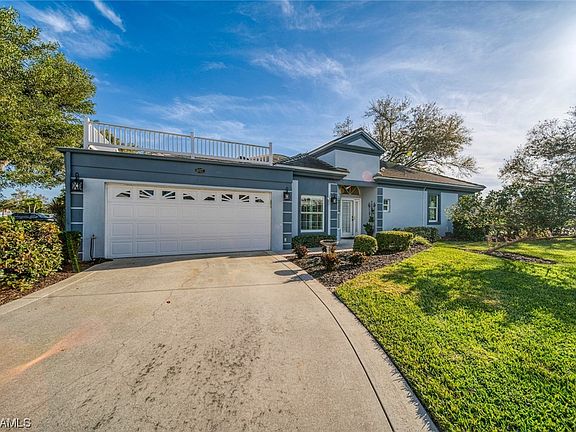 2nd image of 8027 Glen Abbey Cir