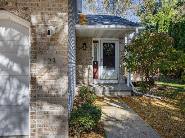 123 W Windsor Ave, Cottage Grove, WI 53527