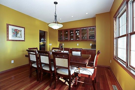 5th image of 9226 Woodland Dr