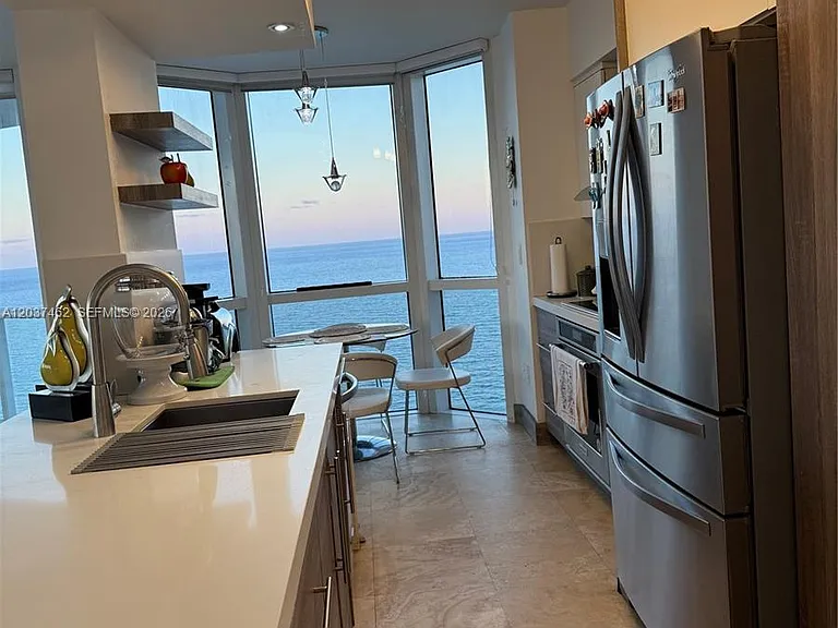6365 Collins Ave #2201 — Photo 7